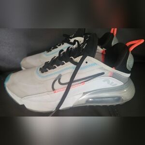Nike Air Max 2090 Pure Platinum Women's size 7.5 White